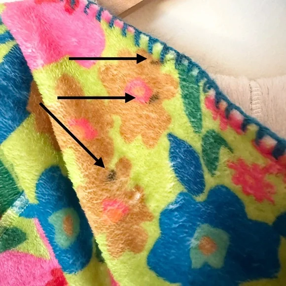 Natural Life Floral Hooded Plush Poncho One Size - Picture 12 of 14